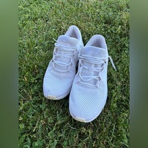 Under Armour Women's White Athletic Running Shoes